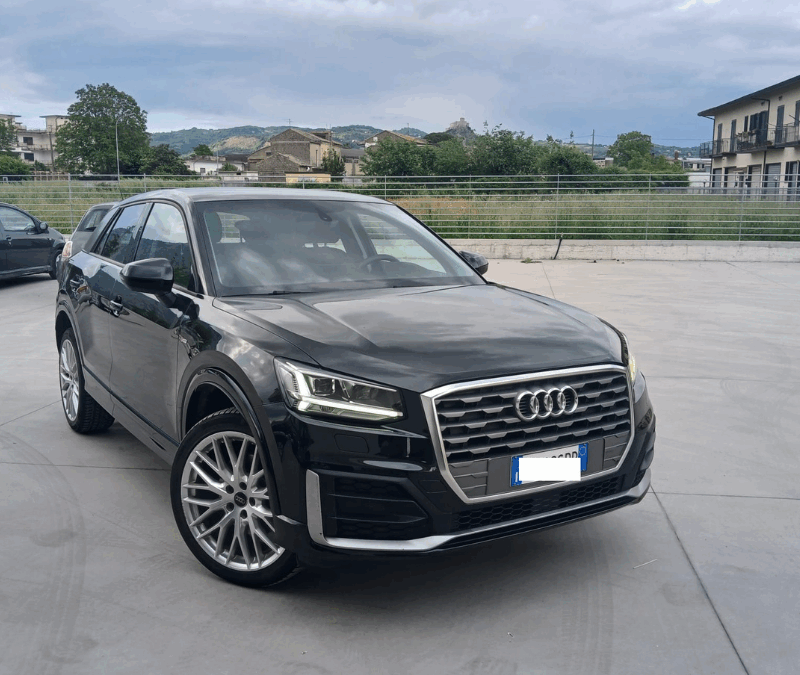 AUDI Q2