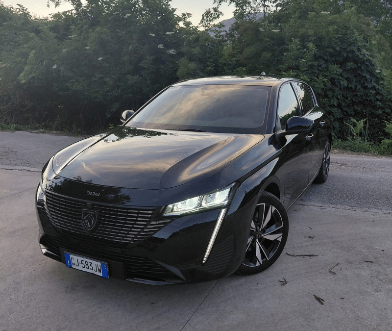 PEUGEOT 308